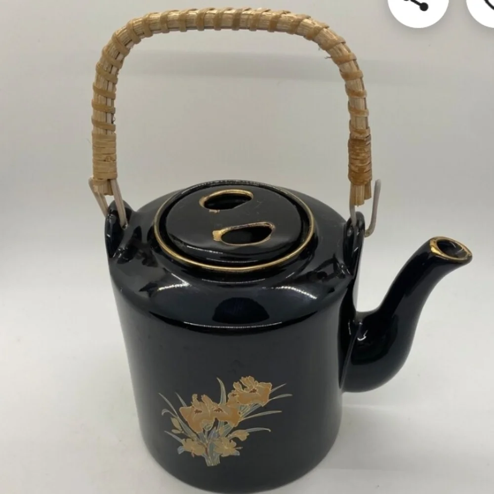 Vintage Black Teapot w/Wicker Handle -Made in Japan